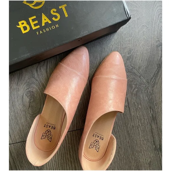 Vegan Leather Cut out Slip on Flats