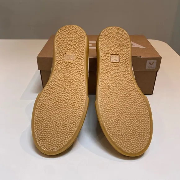 Veja Women's Sneakers in Beige and Tan