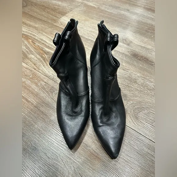 Veronica beard Lexi boots