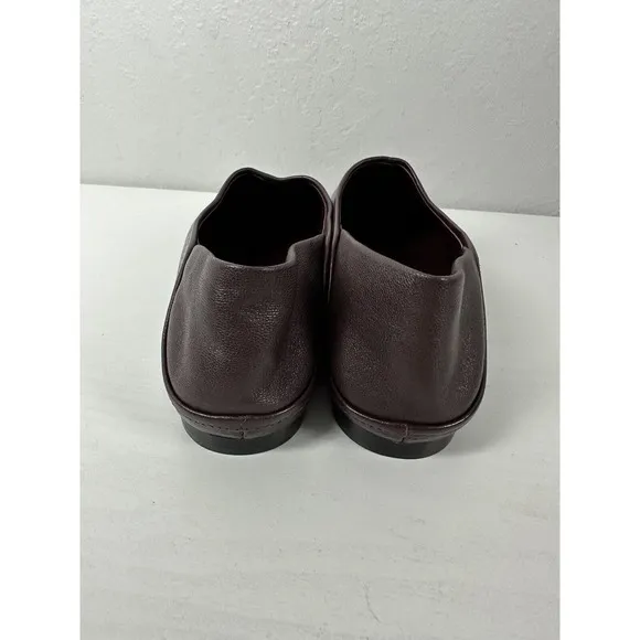 Vince Branine Slip-On Loafers Croc Embossed Women's Size 11M (EUR 41) Leather