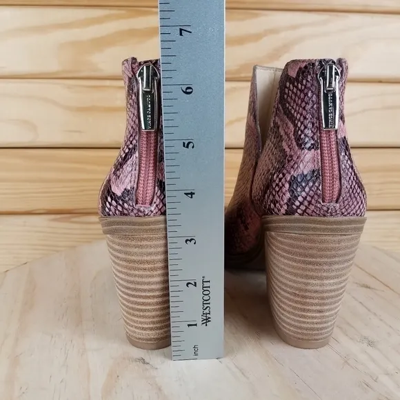 Vince Camuto 5.5M GIGIETTA Leather Ankle Boots Western Booties Snakeskin NEW