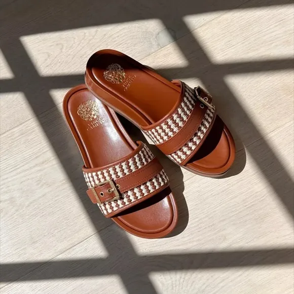 Vince Camuto Kenlie Sandal Size 7.5 Brown and Cream Slide Sandals NEW