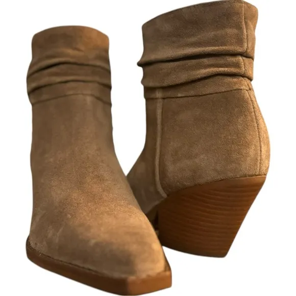 Vince Camuto Suede Ankle Boots Size 6