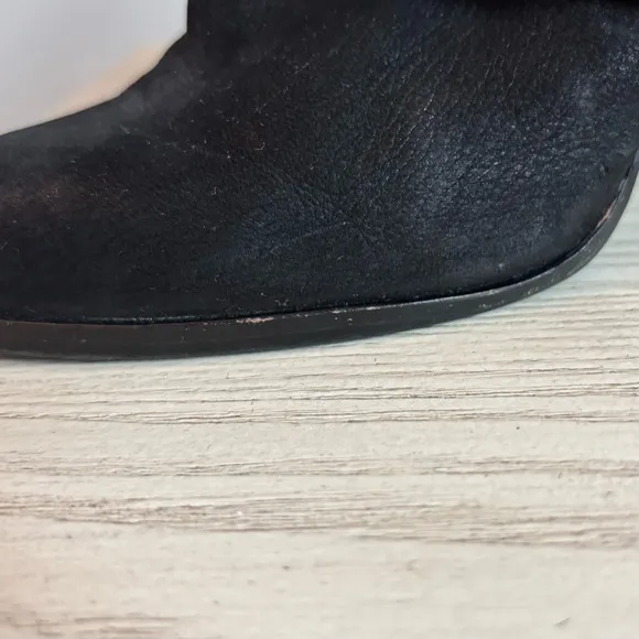 Vince Camuto Suede Tassel Booties Ankle Boots • size 7.5