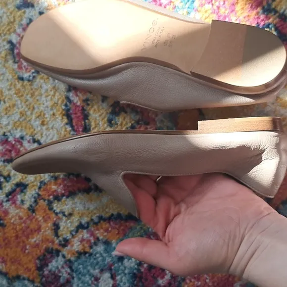 Vince Paz Smooth Leather Greige Nude Loafers Sz 8