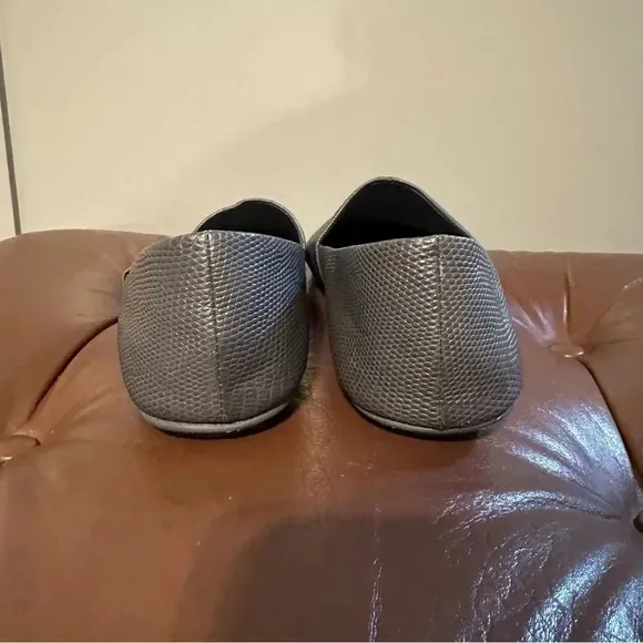 Vince Perforated Leather Bogart Loafer Flats Size 7.5