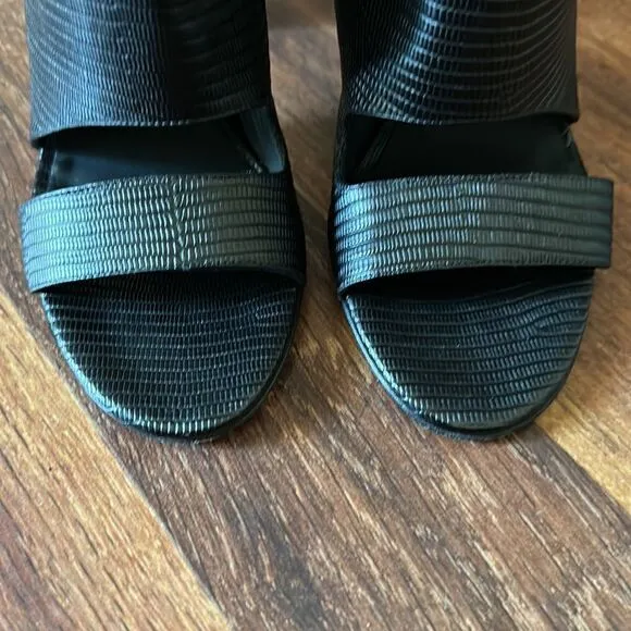 VINCE sansa embossed boots size 7