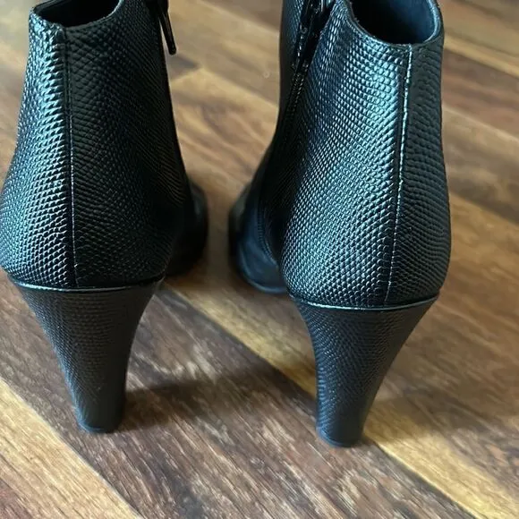 VINCE sansa embossed boots size 7