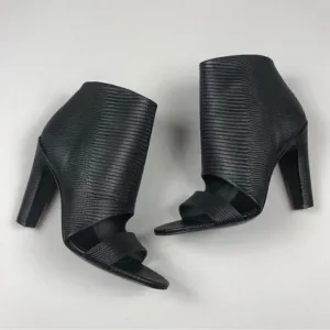 VINCE sansa embossed boots size 7
