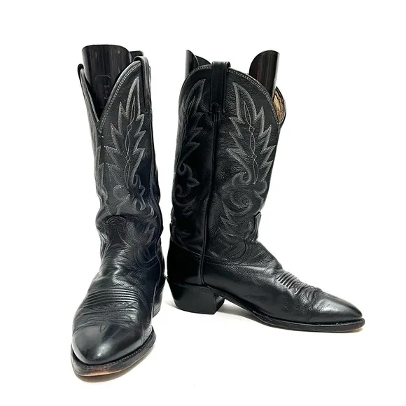 Vintage 1970s men’s black leather western style cowboy boots