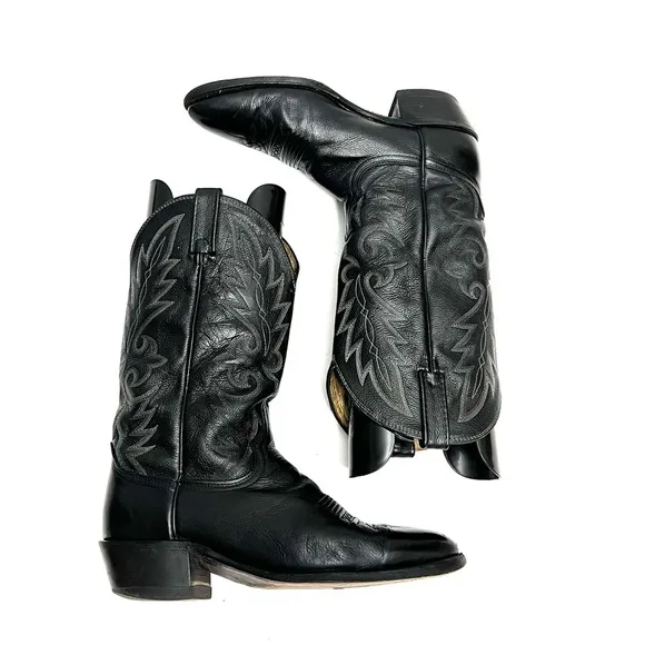 Vintage 1970s men’s black leather western style cowboy boots