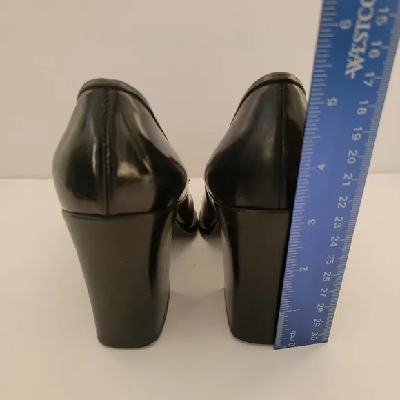 Vintage Leather Prada Loafers Heel
