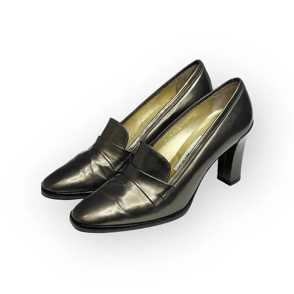 Vintage: Pancaldi ❁ Italian Leather Heeled Loafers ❁ Metallic Gunmetal ❁ 6M ❁