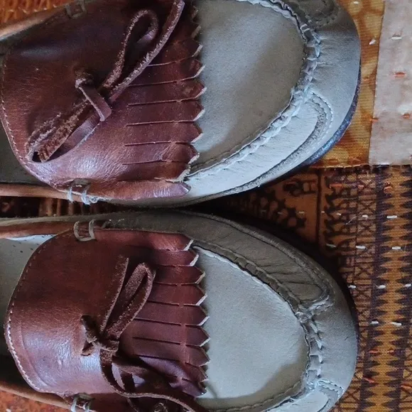 Vintage Women's Dexter Classics Brown/Tan Leather Loafers Size 9.5