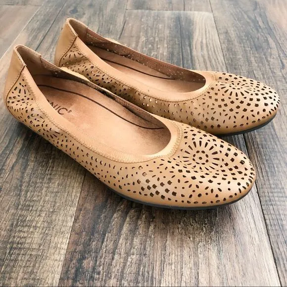 Vionic Ballet Flat Laser Cut Leather Robyn Casual Shoe Slip On Size 7.5 in Brown