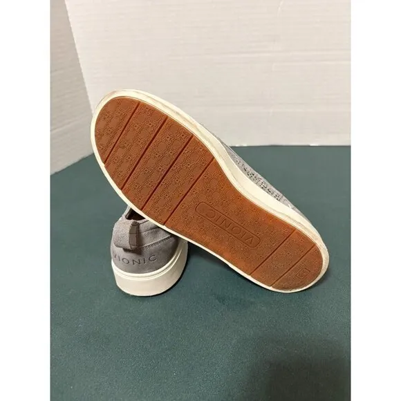 VIONIC KIMMIE Perforated Suede Slip on Sneakers Women's Size 7.5 in EUC
