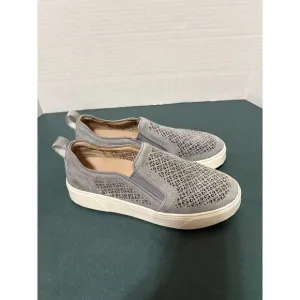 VIONIC KIMMIE Perforated Suede Slip on Sneakers Women's Size 7.5 in EUC