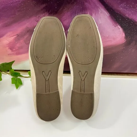 Vionic Klara Ballet Flat in Gold Size 7
