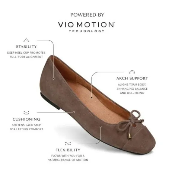Vionic Klara Suede Ballet Flat in Gold Size 7