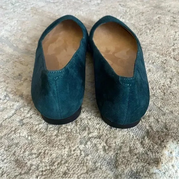 Vionic Posey Perforated Laser Cut Pointed Toe Flats Slip On Pine Green: 6.5