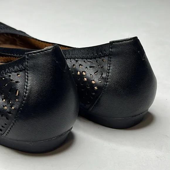 VIONIC Robyn‎ Perforated NPA Ballet Flats Black Leather Work Office Comfort 7.5