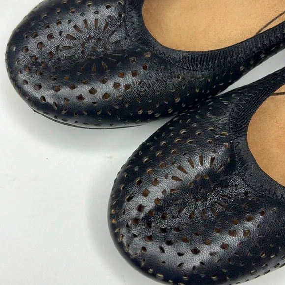 VIONIC Robyn‎ Perforated NPA Ballet Flats Black Leather Work Office Comfort 7.5