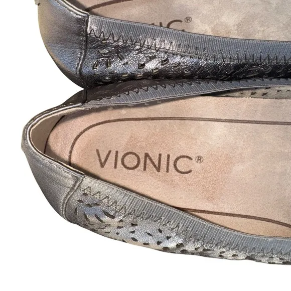 VIONIC Robyn Pewter Perforated Metallic Leather Ballet Flats Silver Shoes Sz 6.5