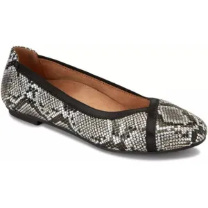 VIONIC Spark Caroll Leather Ballet Flats in Natural snakeskin