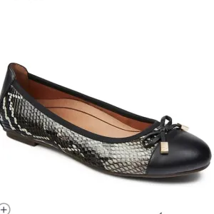 Vionic Suede &amp; Leather Black Snake Print Flats sz 6.5