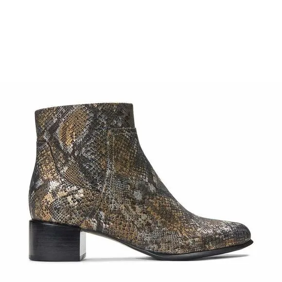 VIONIC WOMEN'S VIVIEN KAMRYN WATERPROOF ANKLE BOOT- SUPPORTIVE SHORT BOOTIE