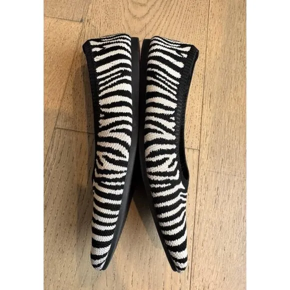 Vivaia Pointed-Toe Ballet Flats (Aria 5°) Zebra 39 8