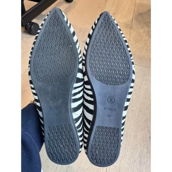 Vivaia Pointed-Toe Ballet Flats (Aria 5°) Zebra 39 8