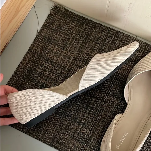 VIVAIA Pointed-Toe D'Orsay Flats (Melia)