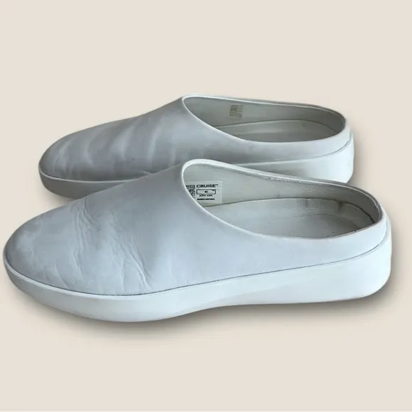 Wolf and Shepherd Cruise mules White Slip-On Sneakers size 43 equals 10 men’s