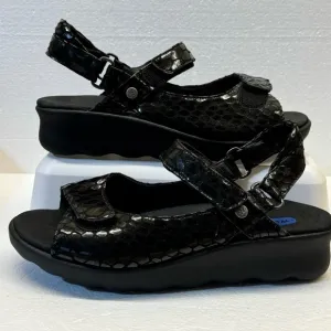 Wolky Women's NWOT Pichu Sandal‎ Croc Embossed size US 5.5 never worn