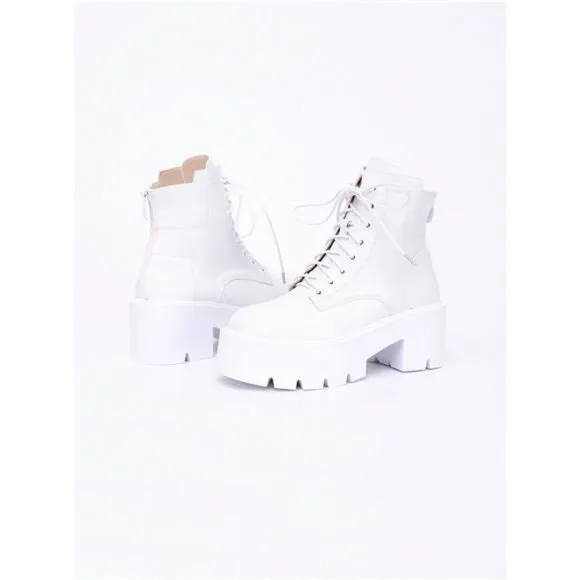 Women Black Platform Ankle Boots With Metal Chain