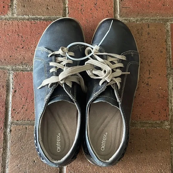 WOMEN'S AETREX DANA LACE UP OXFORD | NAVY