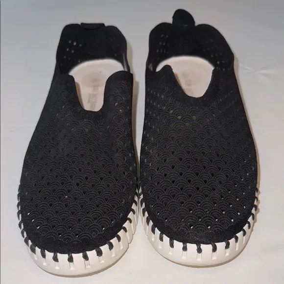 Women’s Ilse Jacobsen Tulip Flats, Size 40