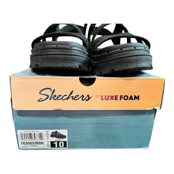 Women's Size 10 Skechers Jammers-Poppin Sandals Black Lug Sole NEW Luxe Foam