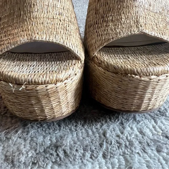 Women's Tan Wedge Sandals