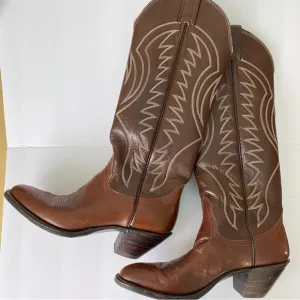 Womens Vintage Brown Cowboy Boots