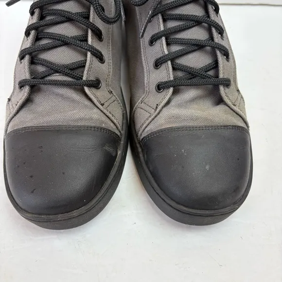 Woobies Mod-1 Men's Gray Canvas Sneakers size 11 Slip Resistant