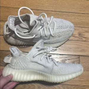 Yeezy Boost 350 B2 Bone size 4