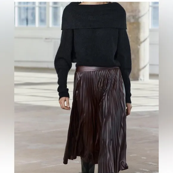 ZARA Burgundy Lightweight Pleated Faux Vegan Leather Midi Skirt/Current season