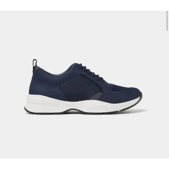 Zara Men's Contrasting Mesh &amp; Faux Leather Sneakers in Navy Blue Size US 6