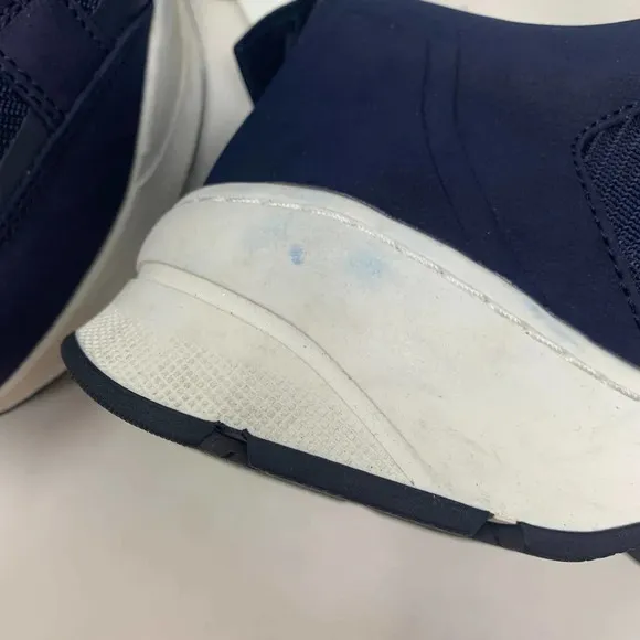 Zara Men's Contrasting Mesh &amp; Faux Leather Sneakers in Navy Blue Size US 6