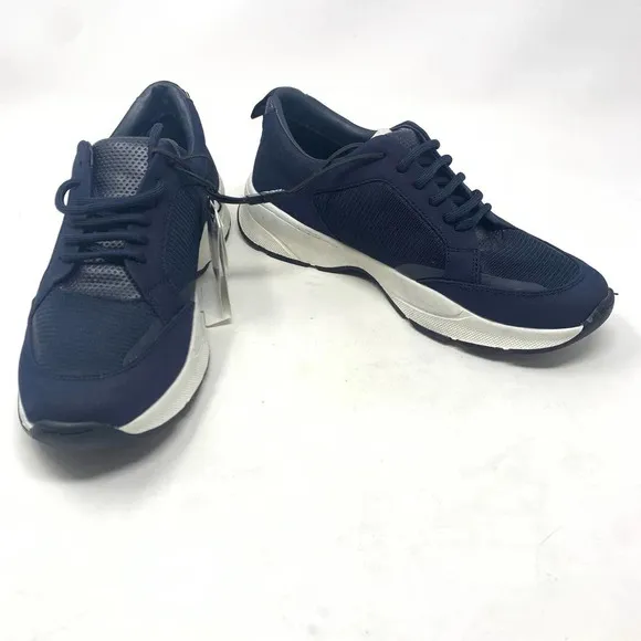 Zara Men's Contrasting Mesh &amp; Faux Leather Sneakers in Navy Blue Size US 6