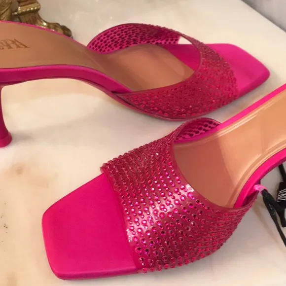 Zara SPARKLY VINYL PINK FUCHSIA SANDALS sz.8